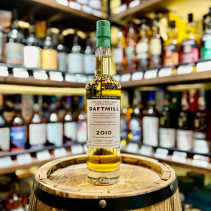 We hebben 3 flessen DAFTMILL 2010 Single Malt Whisky winter release kunnen bemachtigen!